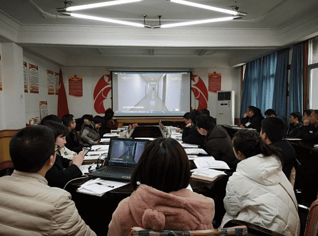 市能投公司传达学习上级文件精神并对全体职工进行春节前集中约谈