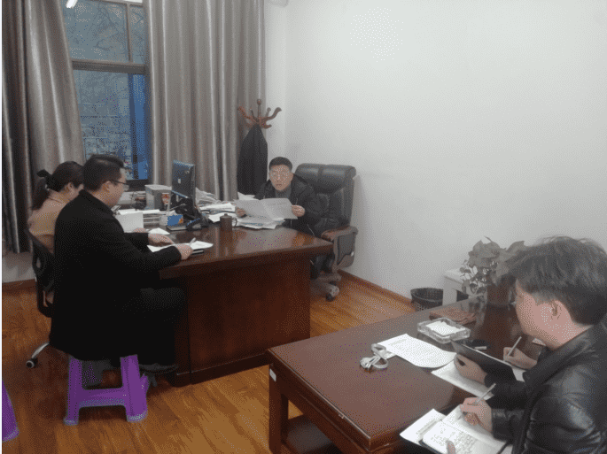 铜仁城投集团纪委传达学习贯彻全市“两会”和二届市纪委六次全会精神