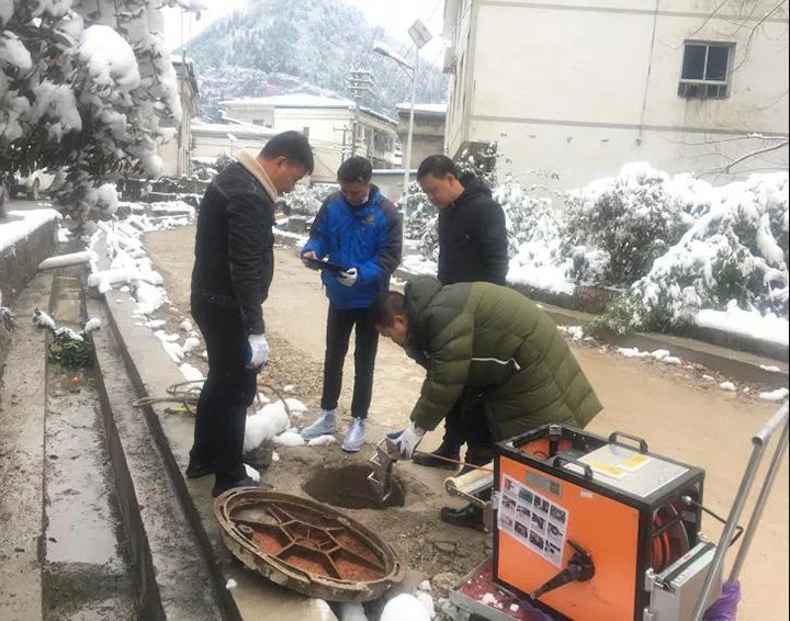 抗雪凝 保运行 | 铜仁市城交集团水投公司在行动