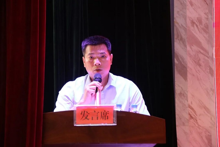 铜仁城交集团隆重召开第一次工会会员代表大会